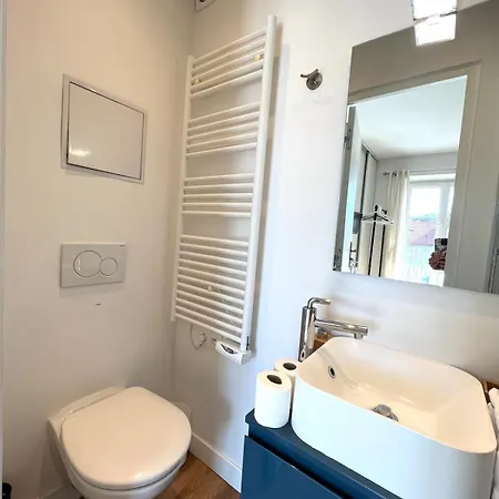 Beautiful 3 Bedrooms In Apartment Cannes